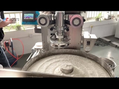 मोची आइसक्रीम उच्च गुणवत्ता वाली एन्क्रस्टिंग मशीन